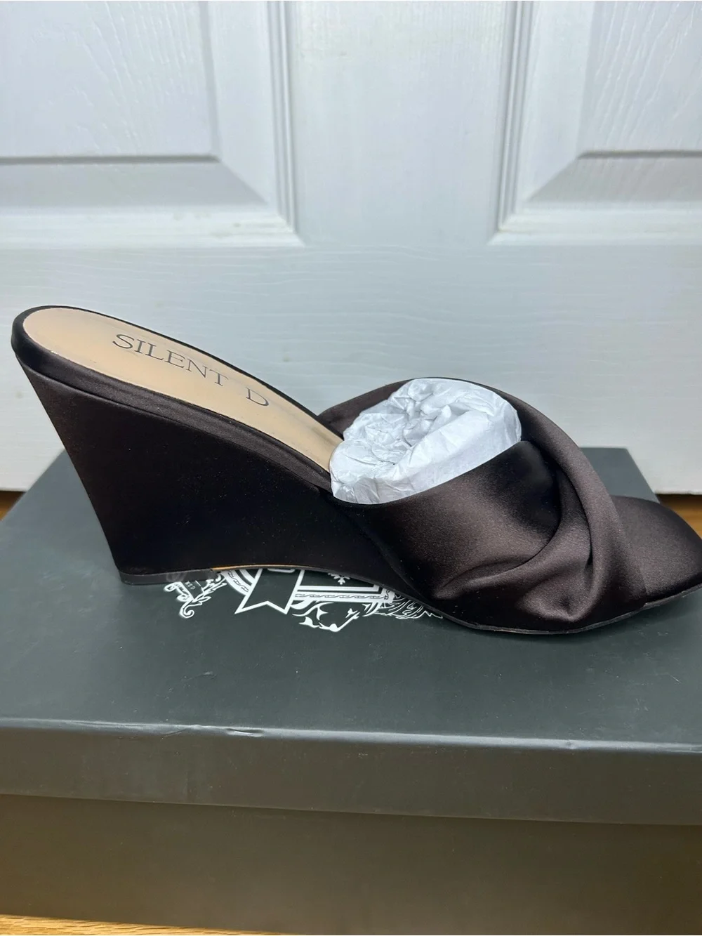 Anthropologie Silent D Katia Wedges Satin